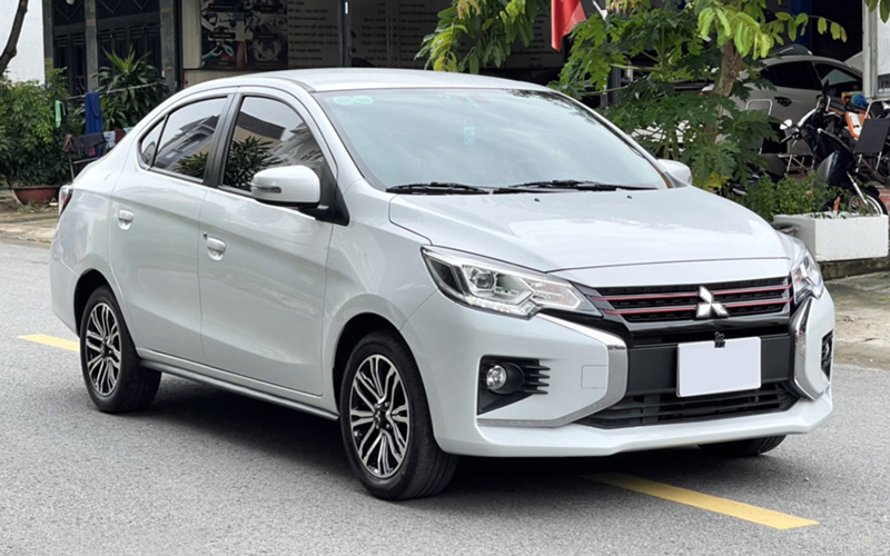 Mitsubishi Attrage La Mau Sedan Da Dung Cho Khach Hang Viet 1