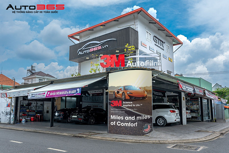 Quy Trinh Dan Phim Cach Nhiet O To Chuyen Nghiep Tai Auto365 11