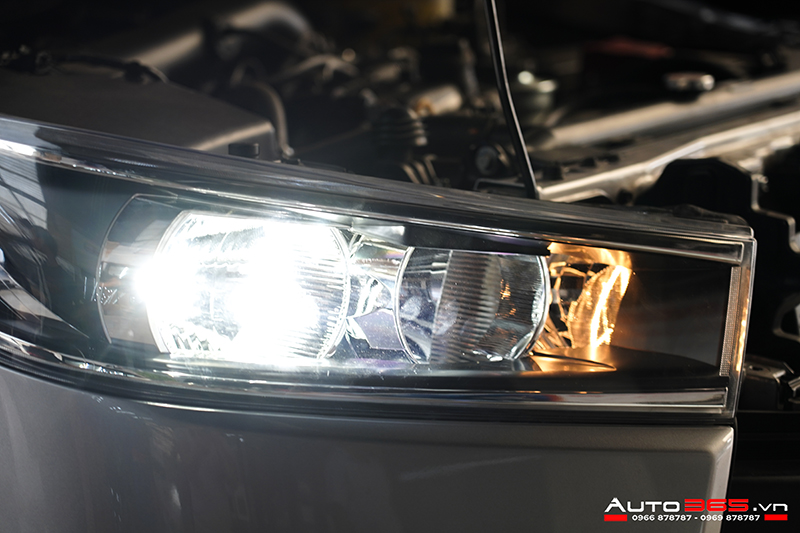 Toyota Innova Nang Cap Den Led Hb3 Hb4 5 (1)