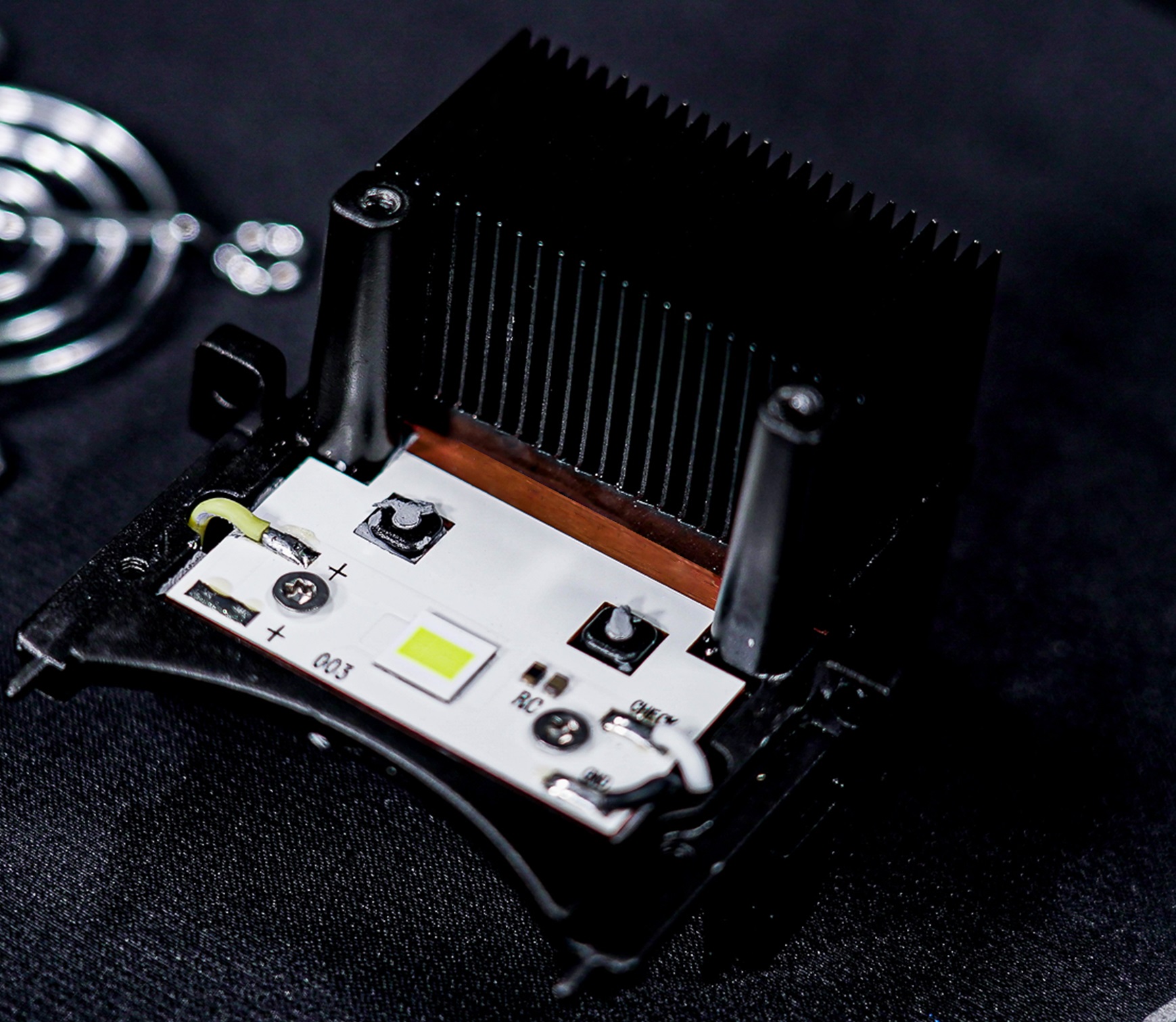 vật liệu tản nhiệt