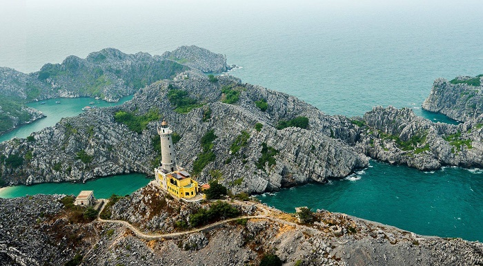 Vẻ đẹp thiên nhiên ban tặng cho đảo Long Châu